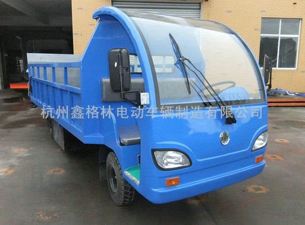 掛桶式電動環(huán)衛(wèi)車.jpg 掛桶式電動環(huán)衛(wèi)車.jpg