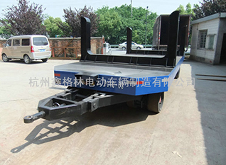 40噸帶制動型平板拖車.jpg 40噸帶制動型平板拖車.jpg